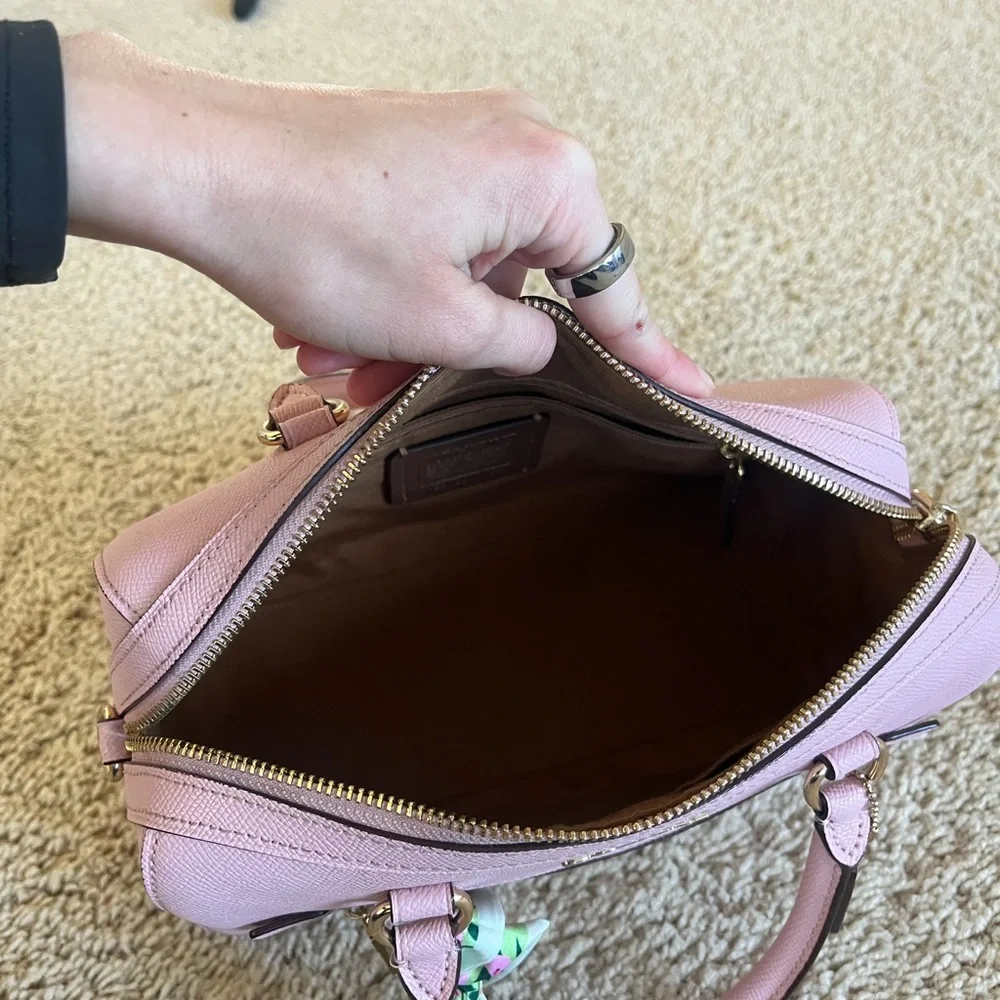 Rare Baby Pink Leather Coach Medium Rowan Handbag - Picture 5 of 7